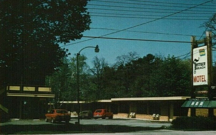 Terrace Beach Motel - Vintage Postcard